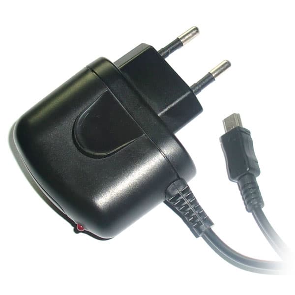 Универсальный сетевой адаптер RITMIX RM-011 (Mini USB, 2А) с кабелем 1м
